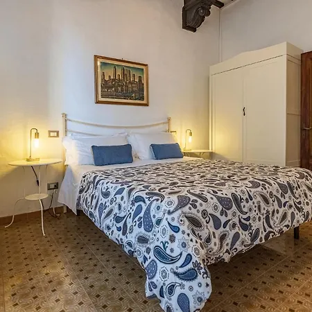 公寓 Il Borgo Antico 圣吉米纳诺